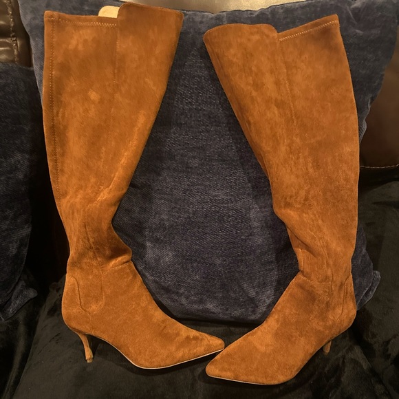 🍁NWT! Charles David “ Brown Suede Knee High boots - Picture 3 of 11